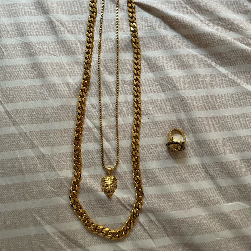 Gold gods mens gold chain lion jewelry